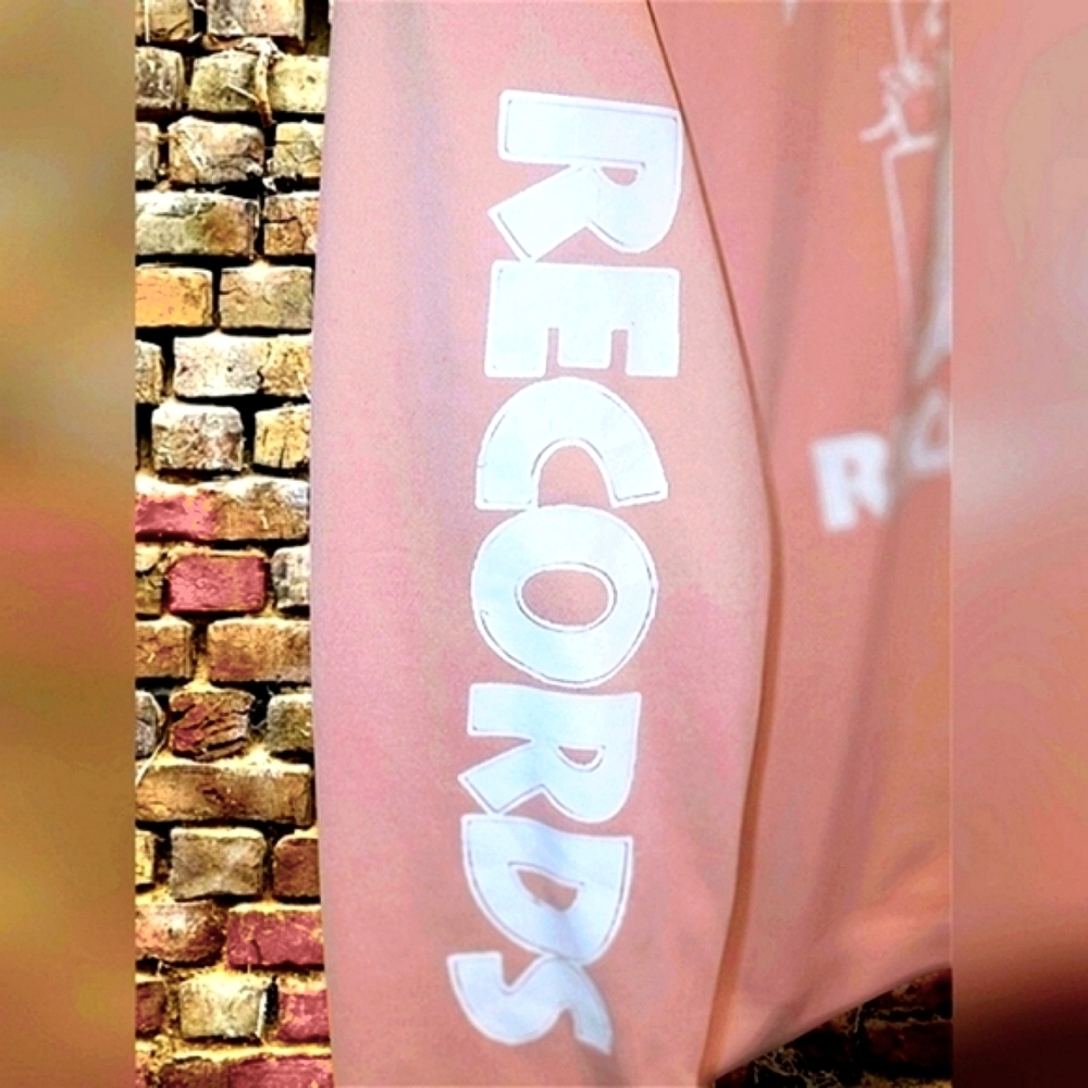 Women's Death Row Records Sweatshirt Size 4XL in Pink - Picture 5 of 6